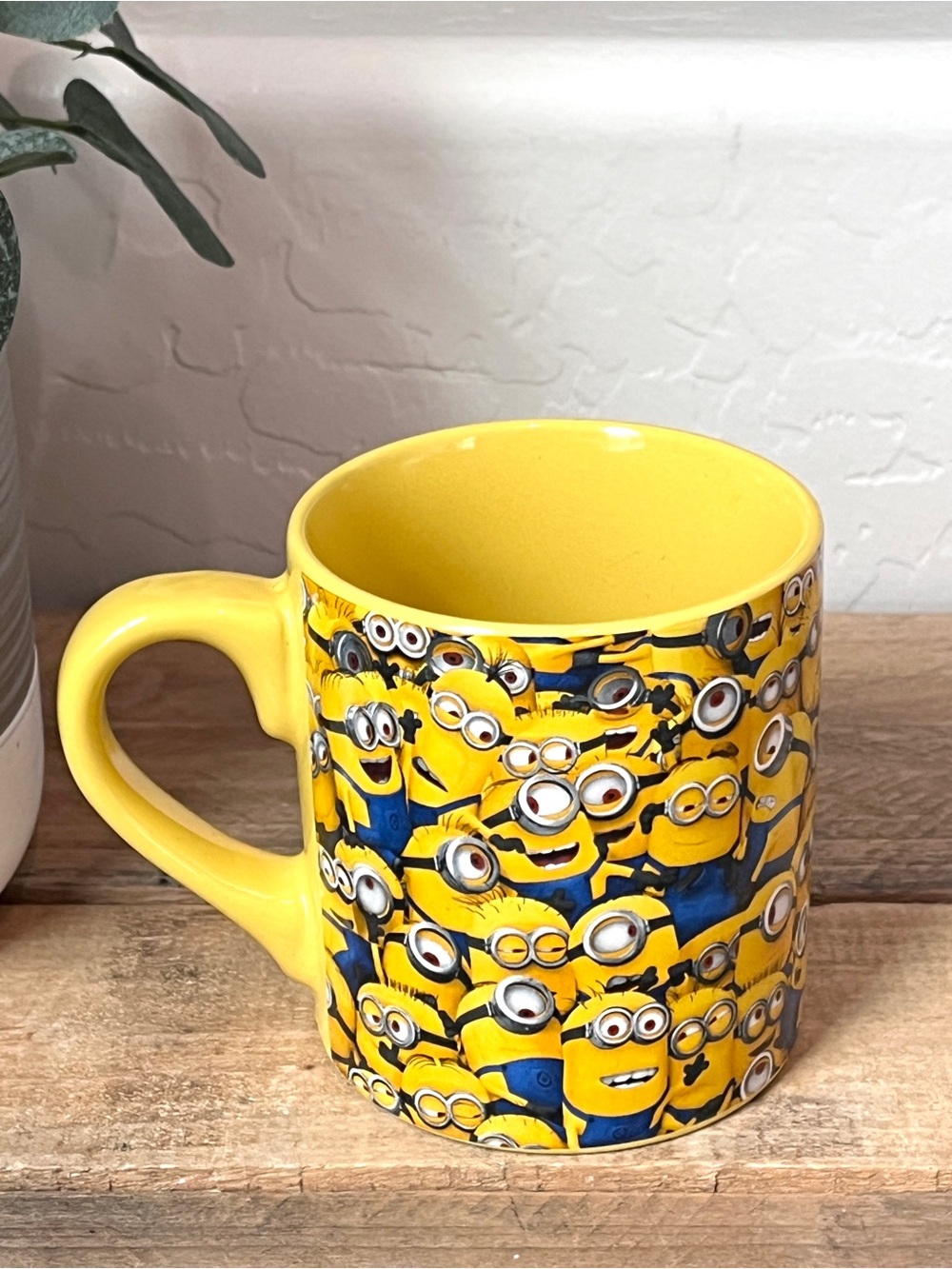Silver Buffalo Despicable Me Cluttered Minions Ceramic Coffee Mug 14 oz - Picture 2 of 4